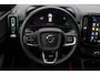 Volvo XC40 Recharge Plus 70 kWh | 20'' Lichtmetalen velgen | Stoelverwarming | Parkeercamera | Parkeersensoren voor + achter | 4 seizoenenbanden | Privacy Glass | Google infotainment