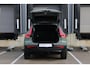 Volvo XC40 Recharge Plus 70 kWh | 20'' Lichtmetalen velgen | Stoelverwarming | Parkeercamera | Parkeersensoren voor + achter | 4 seizoenenbanden | Privacy Glass | Google infotainment
