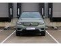 Volvo XC40 Recharge Plus 70 kWh | 20'' Lichtmetalen velgen | Stoelverwarming | Parkeercamera | Parkeersensoren voor + achter | 4 seizoenenbanden | Privacy Glass | Google infotainment