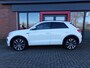Volkswagen T-Roc 1.5 TSI R-Line Business Virtual cockpit Carplay Stoelverwarming Trekhaak