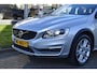 Volvo V60 Cross Country D4 190PK Automaat Summum | Trekhaak | ACC | Blis | Camera | All season | Elektr. stoel | Glazen dak