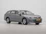 Volkswagen Passat Variant 1.5 eTSI 150pk DSG Business Trekhaak Navigatie Camera Massage 62