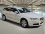 Volvo V70 1.6 T4 Limited Edition Rijklaar+garantie, navigatie, trekhaak..