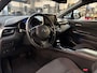 Toyota C-HR 1.8 Hybrid 122pk CVT Active | Navigatie | Camera | Stoel + Stuurverwarming | Cruise control | Blis | Pdc V+A | Rijklaar prijs!