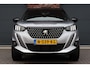 Peugeot 2008 1.2 PureTech GT Pack Aut8 | Adpatieve Cruise Control | Panoramadak | Focal Sound System | Sfeerverlichting | Camera | Keyless Go | 3D-Display | Stoelverwarming | Full Led |