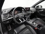 Audi Q5 2.0 TFSI 252 pk S-tronic quattro Sport S-Line Black Edition | Panoramadak | Trekhaak | Fijnnappa leder | Elektr. verstelbare stoelen | Carbon