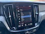 Volvo V60 2.0 T8 Twin-Engine AWD R-Design Camera Harman/Kardon Leder Memory Pilot Assist Trekhaak