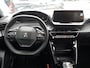 Peugeot e-2008 EV 50kWh 136pk 3-Fase Active Apple Carplay & Android Auto | Cruise & Climate control | Parkeersensoren | Bluetooth | LM-velgen | LED-dagrijverlichting