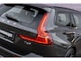Volvo V60 2.0 T6 Plug-in hybrid AWD Plus Dark | Sportstoelen | Trekhaak | Harman Kardon Audio | 360 Camera | Stuur-/Stoelverwarming |