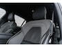 Volvo V60 2.0 T6 Plug-in hybrid AWD Plus Dark | Sportstoelen | Trekhaak | Harman Kardon Audio | 360 Camera | Stuur-/Stoelverwarming |