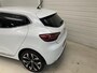 Renault Clio 1.0 TCe Intens / Eerste Eigenaar / Dealer Onderhouden / Navigatie / Camera / 17 Inch Velgen / Climate Control / Cruise Control / Keyless / LED Verlichting /