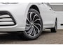 Volkswagen Golf Variant 1.0 eTSI 110pk DSG7 Life Business | Trekhaak | Achteruitrijcamera | Keyless |