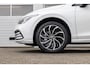 Volkswagen Golf Variant 1.0 eTSI 110pk DSG7 Life Business | Trekhaak | Achteruitrijcamera | Keyless |