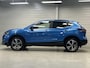 Nissan Qashqai 1.3 DIG-T Tekna + / All Seasonbanden / Panoramadak / Navigatie / Lederen Bekleding / Stoelverwarming / Climate Control / 360 Graden Camera /