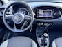 Toyota Aygo X 1.0 VVT-i MT first Apple carplay / Adaptive cruise control / Camera / Clima / Stoelverwarming / Volledig dealeronderhouden / Eerste eigenaar /