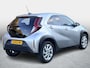 Toyota Aygo X 1.0 VVT-i MT first Apple carplay / Adaptive cruise control / Camera / Clima / Stoelverwarming / Volledig dealeronderhouden / Eerste eigenaar /