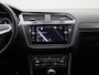 Volkswagen Tiguan Allspace 1.5 TSI Elegance 7p. | Automaat | Panoramadak | Trekhaak | Stoel/Stuur verwarming | Virtual cockpit | DAB | Navigatie | Camera | Apple carplay | Climate control | Parkeer sensoren | Schuifdak | LMV | LED |