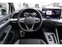 Volkswagen Golf Variant 1.5 eTSI Life Edition | Wegklapbare trekhaak | Navigatie | 360 graden | PDC