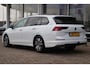 Volkswagen Golf Variant 1.5 eTSI Life Edition | Wegklapbare trekhaak | Navigatie | 360 graden | PDC