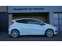 Ford Fiesta 1.0 125pk 3Drs EcoBoost Sport Sportstoelen H-Leder 17inch LM Grote Spoiler Keyless *Distributieriem v.v.* NL Auto!