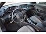 Peugeot e-2008 EV GT Pack 50 kWh | Panorama | Camera | Stoelverwarming |