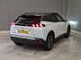 Peugeot e-2008 EV GT Pack 50 kWh 3 Fase 136pk | Schuif-/Kanteldak | Adaptive Cruise | Dodehoek-Detectie | Alcantara | Sfeerverlichting | Keyless-Entry | !!