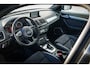 Audi Q3 2.0 TDi Quattro Automaat S-Line | Panoramadak | Trekhaak | 19 inch LMV | Bose | Camera