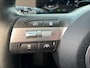 Hyundai Kona 1.6 GDI 141pk HEV Premium Sky | Premium audio | 360 camera | Schuif-kanteldak | Bestuurdersstoel met geheugen | Adaptive cruise control | Dodehoek detectie | Full LED koplampen | Stoelverwarming | Stoelventilatie | Stuurverwarming