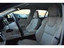 Volvo V60 Cross Country B5 AWD | Pilot-Assist | BLIS | Stoel + Stuur Verwarmd | Camera | Dealer onderhouden |