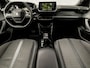 Peugeot 2008 1.2 PureTech Allure Pack (APPLE CARPLAY, 3D COCKPIT, CLIMATE, SPORTSTOELEN, LM VELGEN, GETINT GLAS, NIEUWE APK, NIEUWSTAAT)