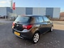 Opel Corsa 1.4 Color Edition LEUKE AUTO RIJDT EN SCHAKELT GOED