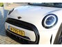 MINI Cooper Mini 1.5 Business Edition | Zwart dak | Cruise Control | Stoelverwarming | | Afwijkende dakkleur | Airco | Bluetooth telefoonvoorbereiding