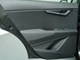 Kia Niro EV 64.8kWh ExecutiveLine (SOH 100%) - Navigatie - Lederen bekleding - Elektr. schuifdak - Stoelverwarming - Bose - Trekhaak - Fabrieksgarantie tot 03-2030