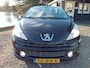 Peugeot 207 CC 1.6 VTi - Airco Tweede kerstdag open van 10:00- tot 15:00 uur