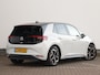 Volkswagen ID.3 First Plus 58 kWh | Matrix LED | Camera | 19" velgen | Stoel- en stuurverwarming |