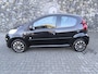 Peugeot 107 1.0 Envy Airco, electr ruiten, 5drs, blue tooth.