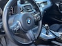 BMW 1-Serie 118i M-Sport AUTOMAAT *RIJKLAAR* High Executive|NL Auto| ALCANTARA SPORTSTOELEN| DEALER ODH|18"LMV|FULL LED|NAVI|