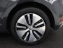 Volkswagen E-Golf e-Golf | Adaptive cruise control | Stoelverwarming | Volleder | Climate control | Active info | Camera | Carplay | Adaptive cruise control | Lane assist