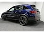 Mercedes-Benz GLC 300e 4MATIC AMG Line / Panamericana Grille / Panoramadak / Elektr. verstelbare voorstoelen + memory / Apple Carplay - Android Auto / Sfeerverlichting / Rondomzichtcamera / MANUFAKTUR kleur / Elektr. wegklapbare trekhaak / 21'' LMV / Keyless / LED High Performance / Stoelverwarming / Navigatie / Night pakket