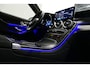 Mercedes-Benz GLC 300e 4MATIC AMG Line / Panamericana Grille / Panoramadak / Elektr. verstelbare voorstoelen + memory / Apple Carplay - Android Auto / Sfeerverlichting / Rondomzichtcamera / MANUFAKTUR kleur / Elektr. wegklapbare trekhaak / 21'' LMV / Keyless / LED High Performance / Stoelverwarming / Navigatie / Night pakket