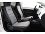 Volkswagen Up! 1.0 White! | Stoelverwarming | Airco | Navigatie uitneembaar |