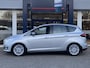 Ford C-Max 1.5 Titanium / NL-Auto / 1e-Eigenaar / 150 PK / 79.000 KM / Cruise-Control / Trekhaak / Climate-Control / Elektr.-Achterklep / Keyless / Armsteun-Voor / Radio-Bluetooth / Navi / PDC V+A met Camera / 17'' LMV / All-Season / ENZ.