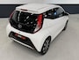 Toyota Aygo 1.0 VVT-i x-clusiv Airco / Camera / CarPlay / LMV