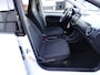 Volkswagen Up! 1.0 BMT move up! Automatische airco, achteruitrij camera, parkeersensoren, cruise controle, elektrische ramen, centrale vergrendeling, enz.