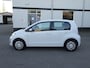 Volkswagen Up! 1.0 BMT move up! Automatische airco, achteruitrij camera, parkeersensoren, cruise controle, elektrische ramen, centrale vergrendeling, enz.