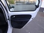 Volkswagen Up! 1.0 BMT move up! Automatische airco, achteruitrij camera, parkeersensoren, cruise controle, elektrische ramen, centrale vergrendeling, enz.