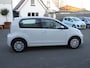 Volkswagen Up! 1.0 BMT move up! Automatische airco, achteruitrij camera, parkeersensoren, cruise controle, elektrische ramen, centrale vergrendeling, enz.
