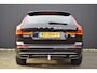 Volvo XC60 2.0 T5 250pk Automaat AWD R-Design LED | Panoramadak | Leder/Alcantara | Carplay | Trekhaak | Dealer Onderhouden!!