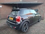 MINI Cooper S Mini 2.0 192PK Chili Serious Business Panoramdak / Navigatie / Harman & Kardon / Achteruitrijcamera / Parkeer Sensor