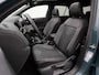 Volkswagen T-Roc 1.5 TSI 150 pk DSG R-Line | Panoramadak | Trekhaak | Navigatie Discover Pro | IQ Light | Achteruitrijcamera | Stoelverwarming